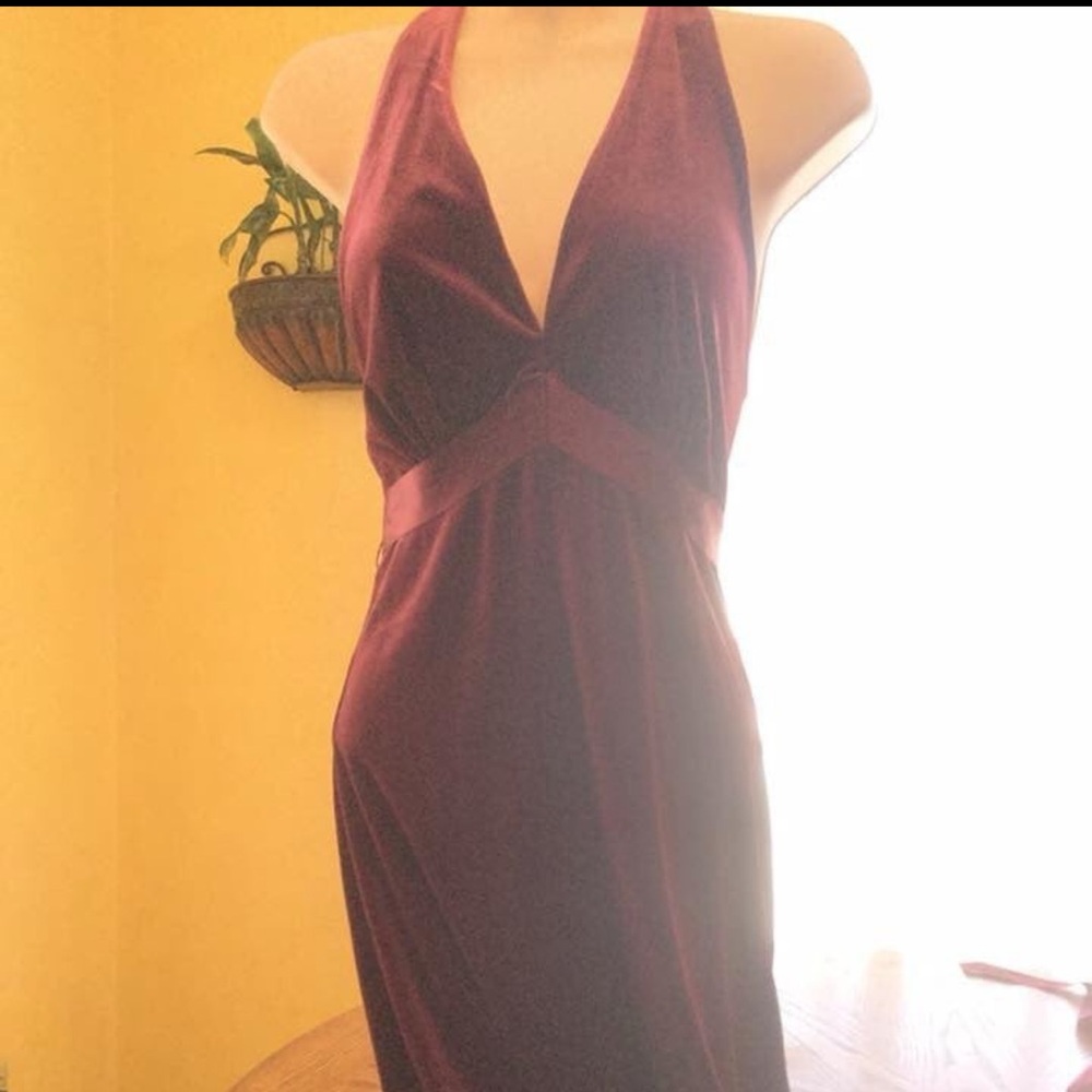 BCBG Red Plunge Neck Sleeveless Gown